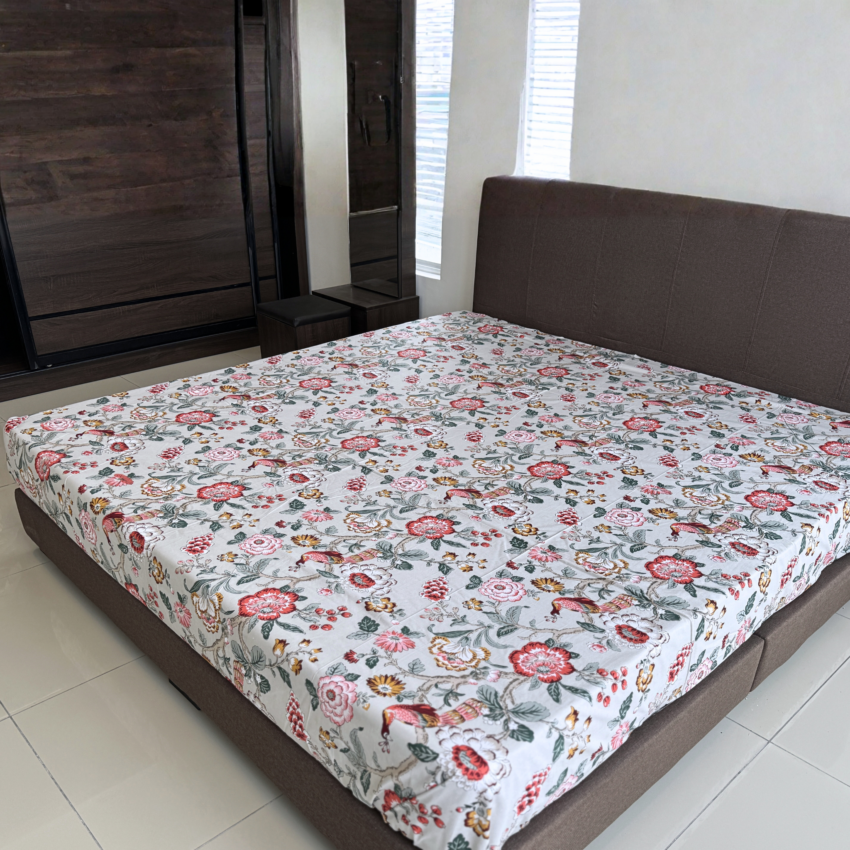 Bedsheet (1 bedsheet + 2 pillow cases) 012