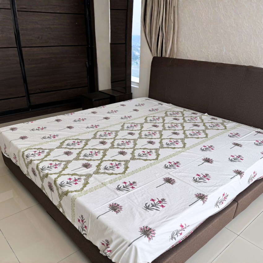 Bedsheet (1 bedsheet + 2 pillow cases) 014