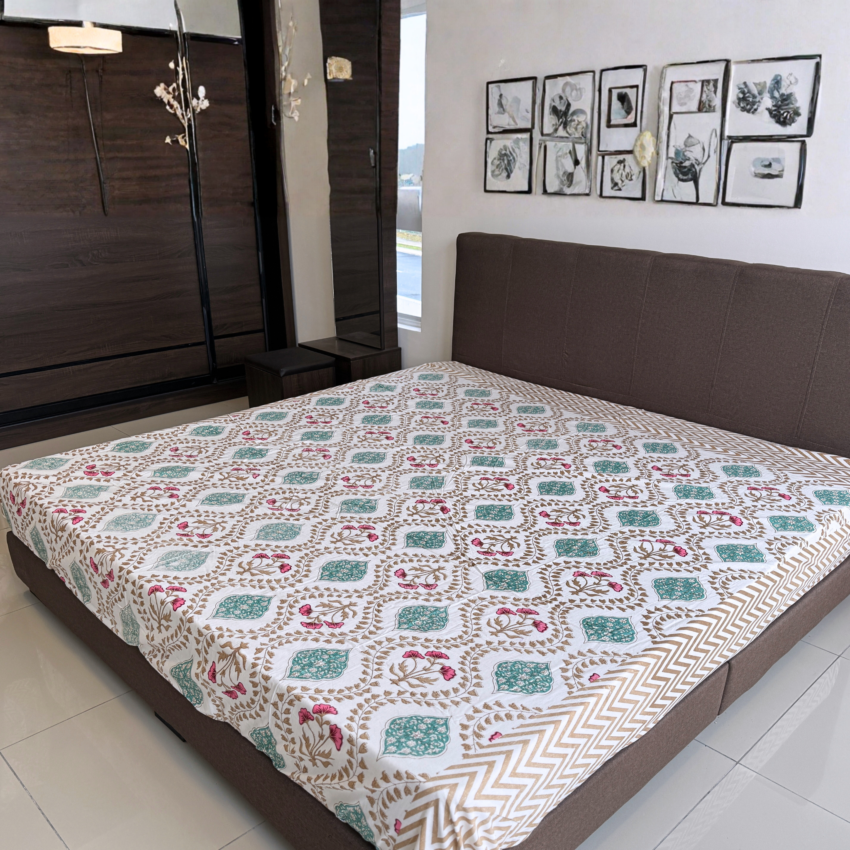 Bedsheet (1 bedsheet + 2 pillow cases) 018