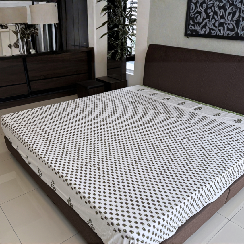 Bedsheet (1 bedsheet + 2 pillow cases) 022
